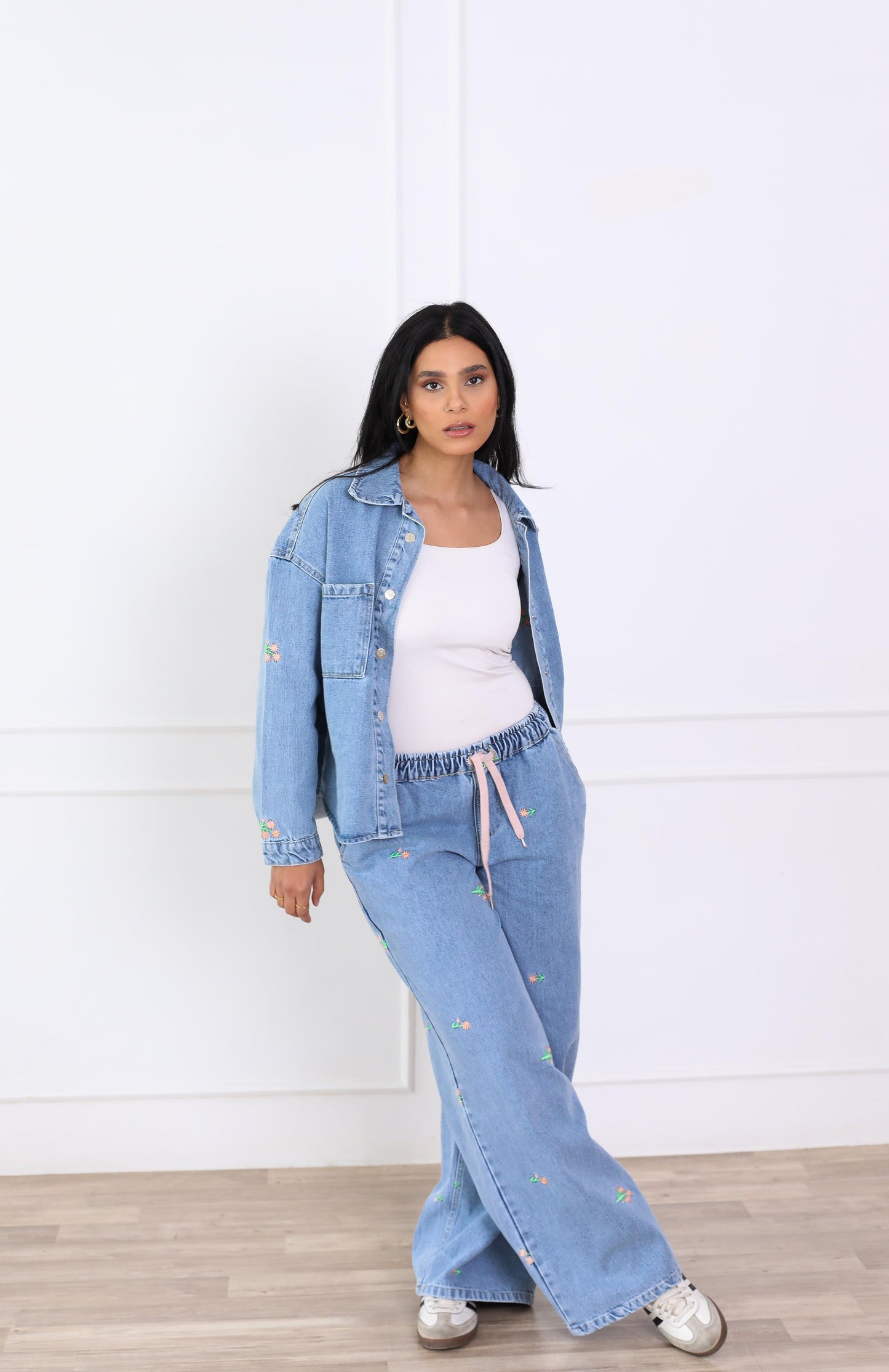 Flory Everyday Denim Jacket with Pockets light blue
