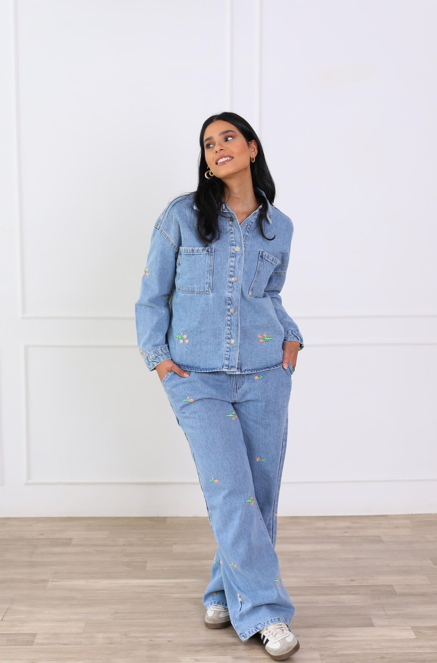 Flory Everyday Denim Jacket with Pockets light blue