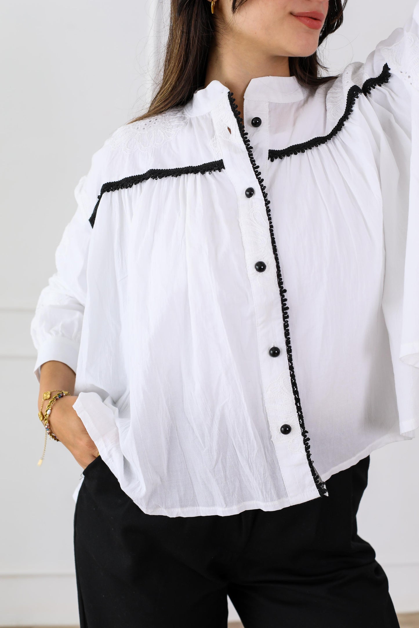 Chic White Button-Down Blouse with Embroidered Detailing
